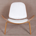 Hans Wegner CH07 Lounge stolica od drvene školjke